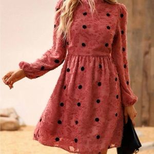 Shein dress worn twice. Size small.